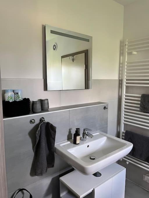Appartement Buechensaal Mit Stellplatz Erlensee Eksteriør bilde