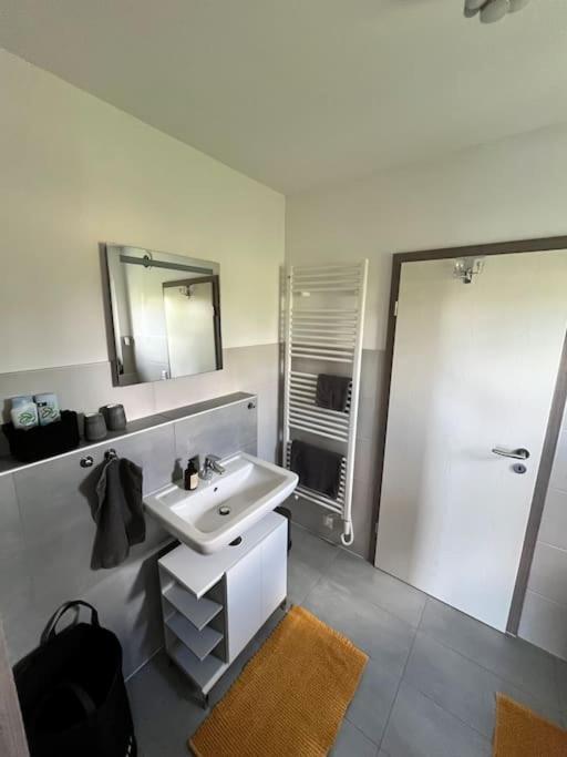 Appartement Buechensaal Mit Stellplatz Erlensee Eksteriør bilde